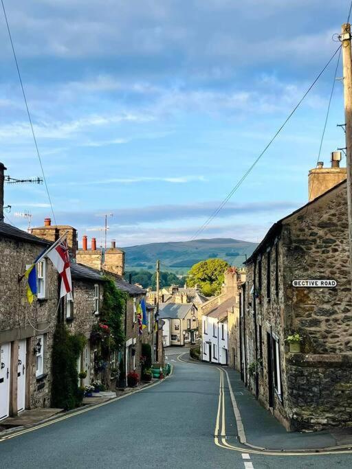 Spinners Cottage - Central Kirkby Lonsdale Retreat エクステリア 写真